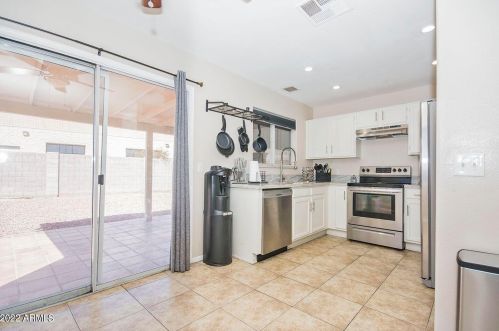 17628 28th Ave, Phoenix AZ  85053-1949 exterior