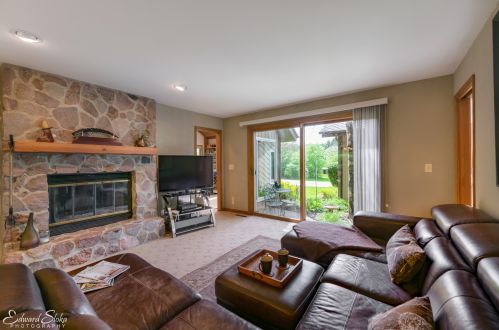 3601 Lindsay Ln, Bull Valley IL 60014-4781 exterior