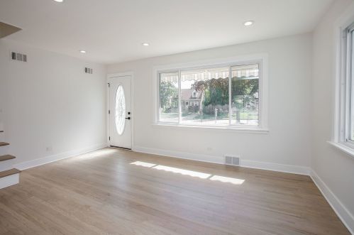 468 Emroy Ave, Elmhurst IL  60126-2019 exterior