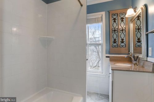 802 Pendleton St, Alexandria VA 22314-1854 exterior