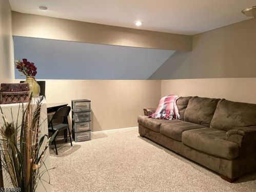 7 Eagle Dr, Fredon NJ 07860-1488 exterior