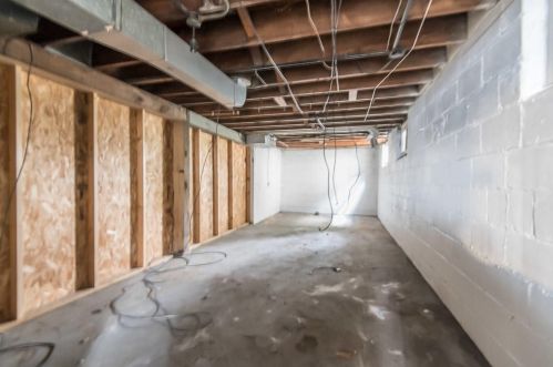 2872 56, Milwaukee WI 53210-1525 exterior