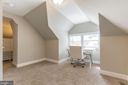 300 Collings Ave, Camden NJ 08107-1738 exterior