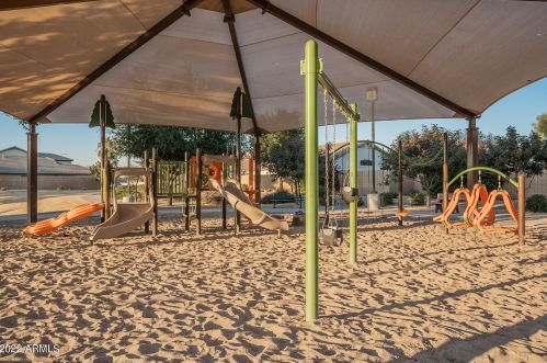 4862 Cherry Hills Dr, Chandler AZ  85249-7045 exterior