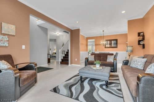 26 Francis Dr, Bridgewater NJ  08807-5714 exterior