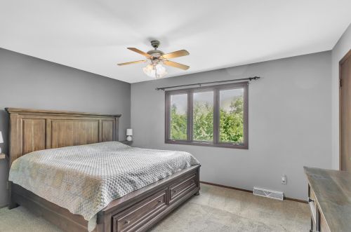 5034 Stonehedge Dr, Milwaukee WI 53220-4629 exterior