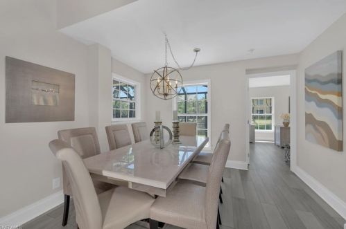 8443 Holw Brk Cir, Naples FL 34119-9724 exterior