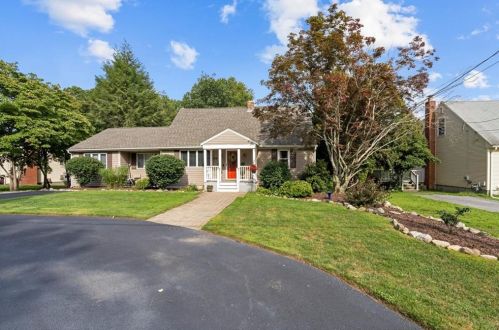 36 Mulberry Cir, Providence RI 02919-2534 exterior