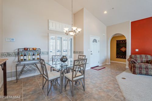 594 Mickelson Ln, Green Valley AZ 85614-5749 exterior