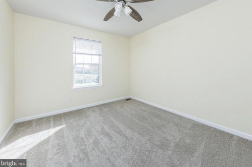 262 Lk Rd, Pilesgrove NJ 08098-3008 exterior