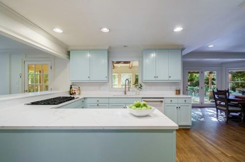 305 Drummen Ct, Atlanta GA 30328-2658 exterior