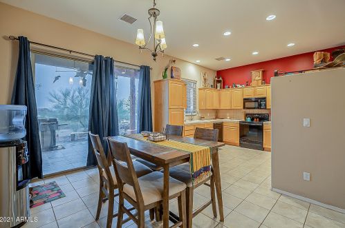 45231 18th St, Phoenix AZ 85022-4560 exterior