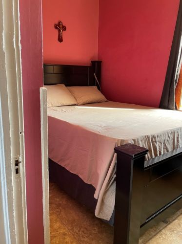 2420 Sawyer Ave, Chicago IL 60647-2541 exterior