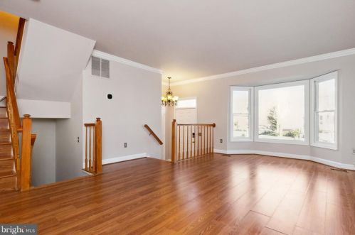 6108 Joust Ln, Alexandria VA  22315-4807 exterior