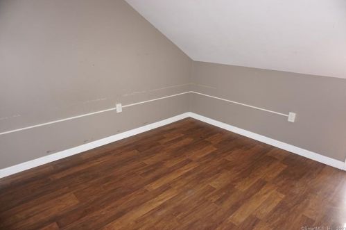 2 Ballouville Rd, Killingly CT 06241-1235 exterior