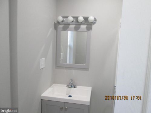 2248 18 St, Philadelphia PA 19140-1014 exterior