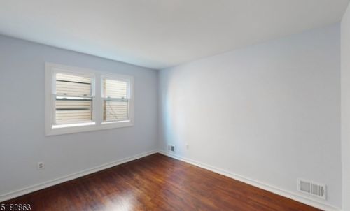 6 Malanga Ct, Scotch Plains NJ exterior