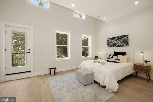 326 Taylor St, Washington DC  20017-1529 exterior