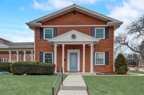 3107 122nd St, Milwaukee WI  53227-3869 exterior