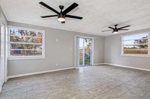 8504 22 St, Tampa FL 33612-7021 exterior