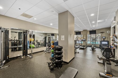 630 State St, Chicago IL  60605-1807 exterior