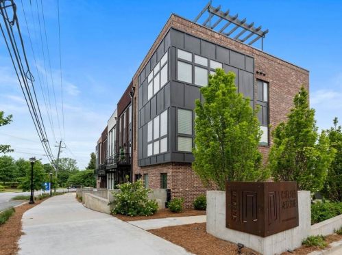 1283 Chelsea Cir, Atlanta, GA 30318-1268