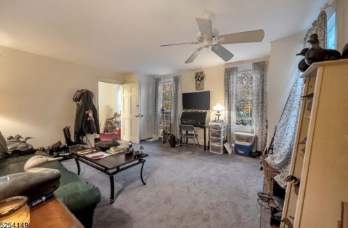 196 Belvidere Ave, Washington NJ 07882-1028 exterior