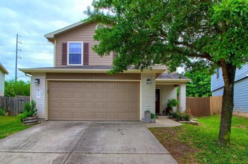 7229 Cayenne Ln, Austin TX  78741-7517 exterior