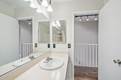 2955 Kelp Ln, Oxnard CA 93035-1623 exterior