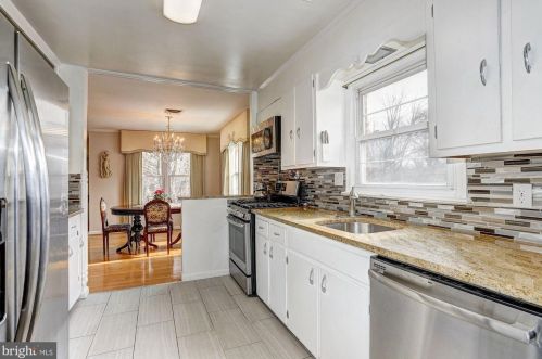 5030 Avoca Ave, Ellicott MD 21043-6615 exterior