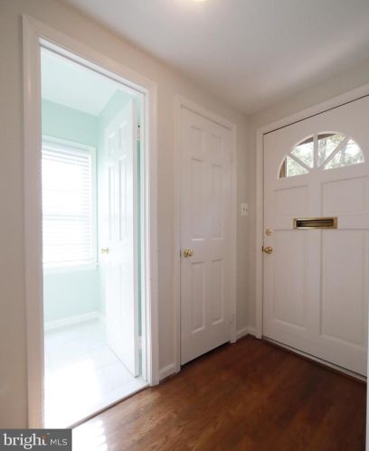 1158 Kensington Rd, Mc Lean VA  22101-2966 exterior