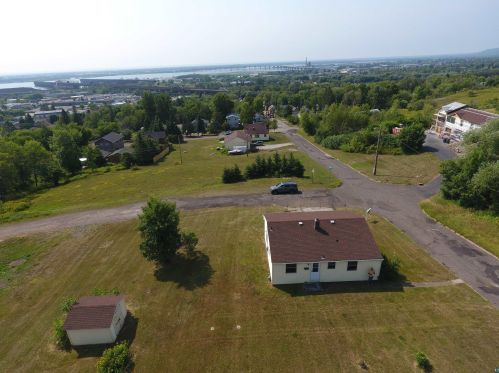 3117 Wicklow St, Duluth MN 55806-1333 exterior