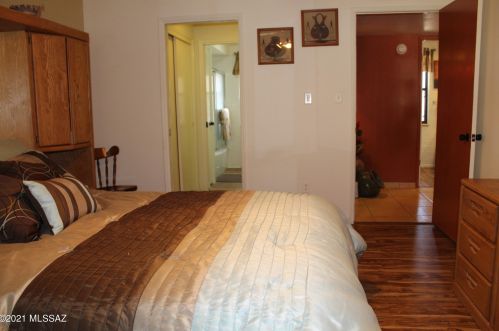 220 Paseo Seco, Green Valley AZ 85614-2714 exterior