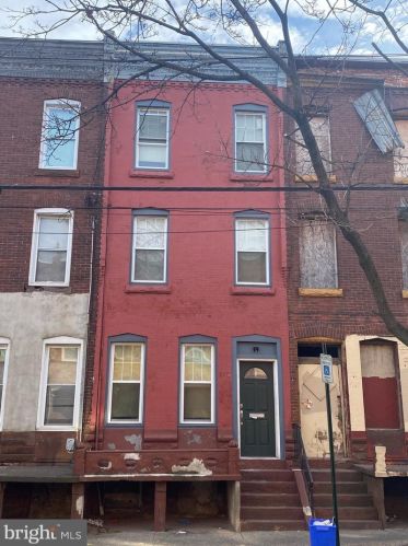 2651 17th St, Philadelphia, PA 19132-3930