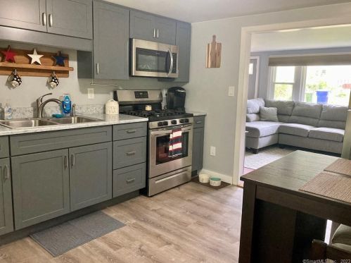 1 Scanlon Ter, Exeter CT  06249-2225 exterior