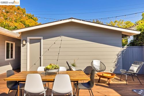 210 Amherst Ave, Berkeley CA 94708-1001 exterior