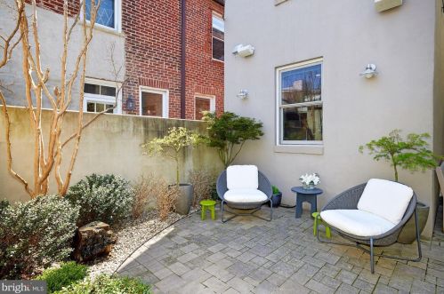 1221 T St, Washington DC 20009-7535 exterior