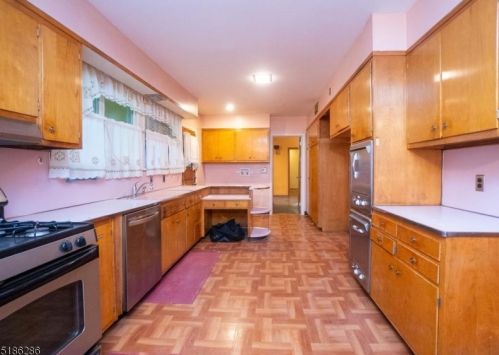 44 38th St, Paterson NJ 07504-1403 exterior