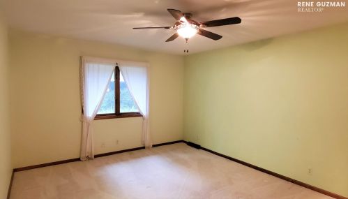 2325 Radcliff Vlg Dr, Grand Rapids MI 49546-7724 exterior