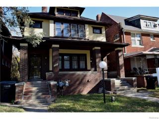 1508 Montclair St, Detroit MI  48214-4620 exterior
