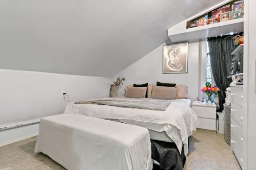 112 2 St, Mount Vernon NY 10550-3433 exterior