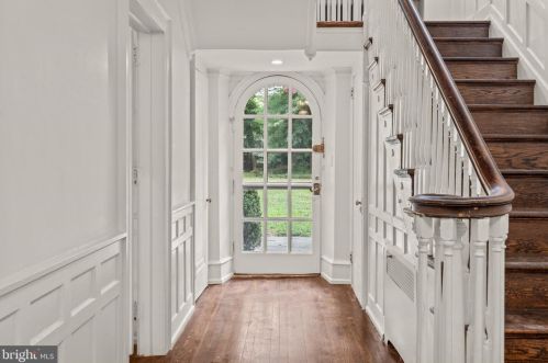 6424 City Ave, Philadelphia PA 19151-2410 exterior