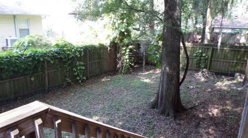 8308 10th St, Tampa FL 33604-3207 exterior