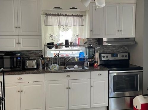 25 Everbloom Dr, Providence, RI 02919-5709