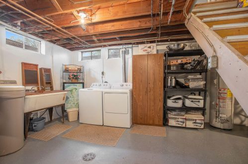 6734 Oakland Dr, Kalamazoo MI 49024-3343 exterior