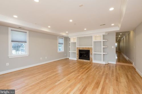 74 Adams St, Washington, DC 20001-1026