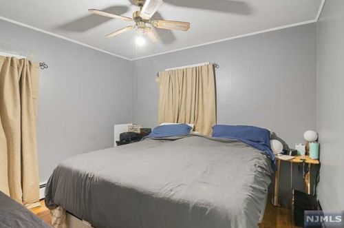 15 Colonial Ave, Paterson NJ 07502-1404 exterior