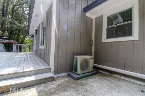 1145 Carlo Wood Dr, Atlanta GA 30331-7344 exterior