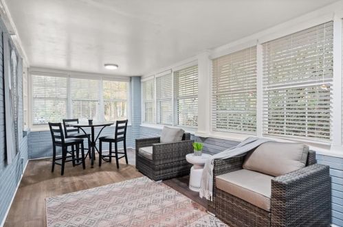 1881 Bayberry Dr, Atlanta GA 30311-3406 exterior