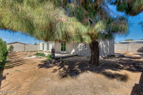 18439 2nd St, Phoenix AZ 85022-1008 exterior